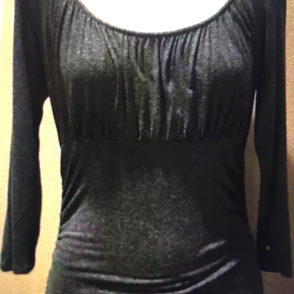 Scoop neck Blouse for Women. OFFERS ACCEPTED - Picture 3 of 3